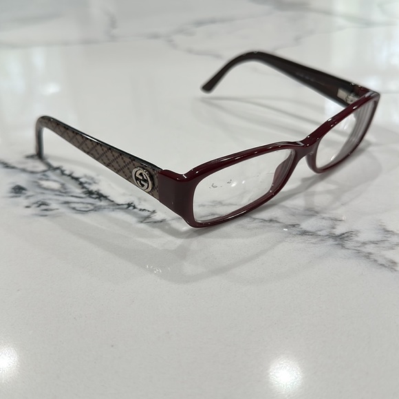 Gucci prescription eyeglasses - Picture 3 of 7